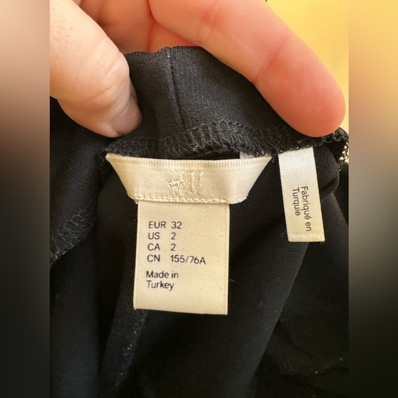 H&M long sleeve tight mini dress. Scooped back and stitching detail - Picture 3 of 5